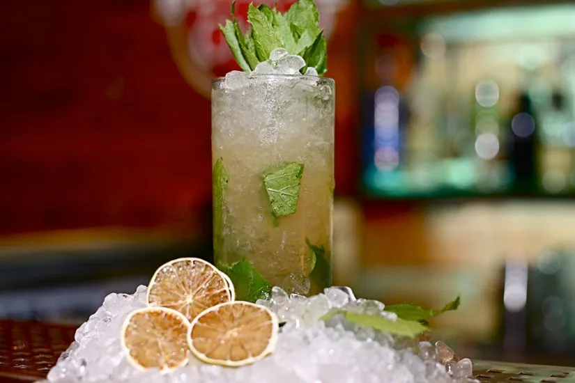 couleur locale bar cocktails mojito