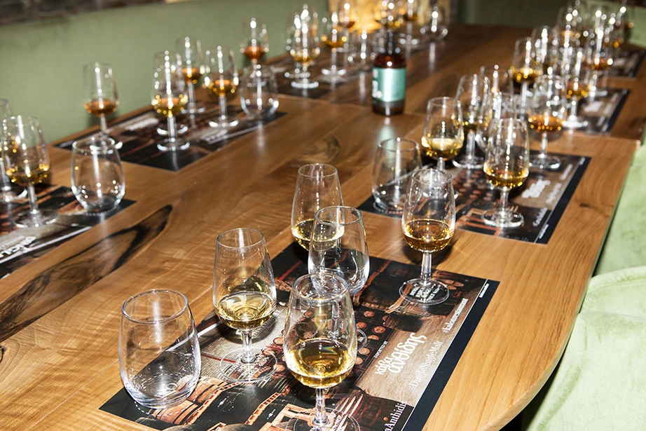 dingle Irish whiskey tasting