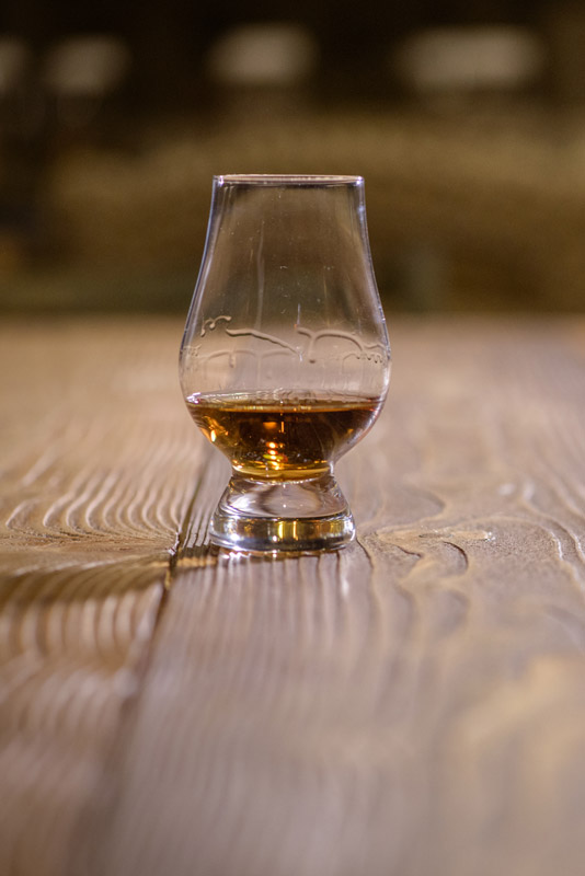 Glencairn glass with whisky